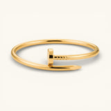Elegante Nagelarmband in Gold