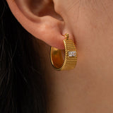 Goldene Creolen Ohrringe Carole